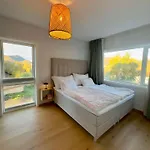 Seaview And Private Roof Terrace With Jacuzzi In Lofoten Feriehus Svolvær