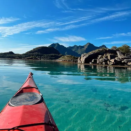 Seaview And Private Roof Terrace With Jacuzzi In Lofoten 斯沃尔韦尔