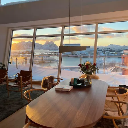 Seaview And Private Roof Terrace With Jacuzzi In Lofoten 度假居 斯沃尔韦尔