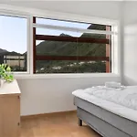 Seaview And Private Roof Terrace With Jacuzzi In Lofoten Svolvaer