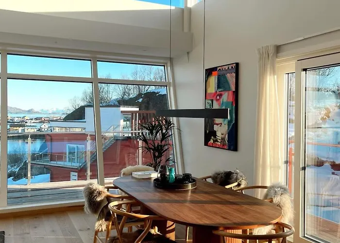 Seaview And Private Roof Terrace With Jacuzzi In Lofoten Ferienhaus