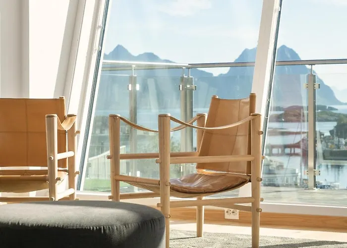 Seaview And Private Roof Terrace With Jacuzzi In Lofoten Svolvær