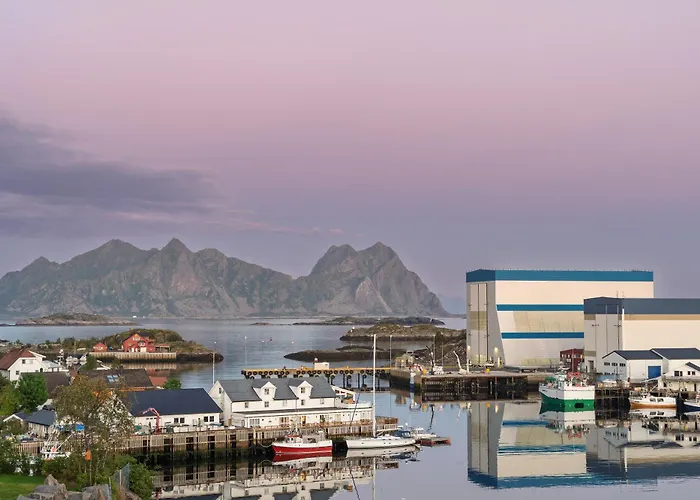 Seaview And Private Roof Terrace With Jacuzzi In Lofoten